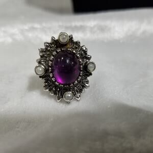 Sarah Coventry adjustable ring purple cabochon pearls 1.1370